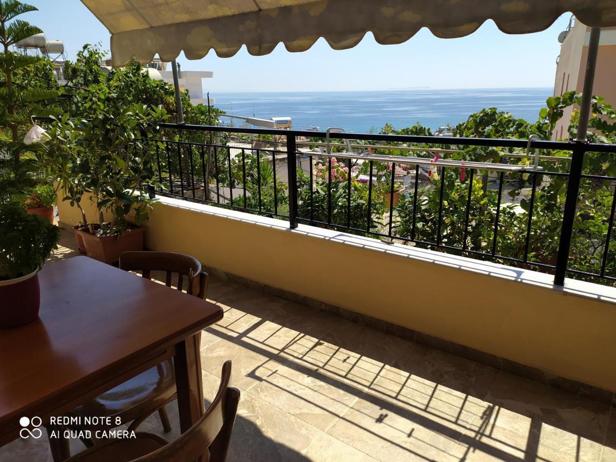 Brb Rooms Himare Exterior photo