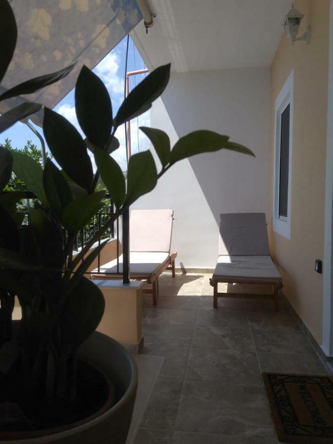 Brb Rooms Himare Exterior photo